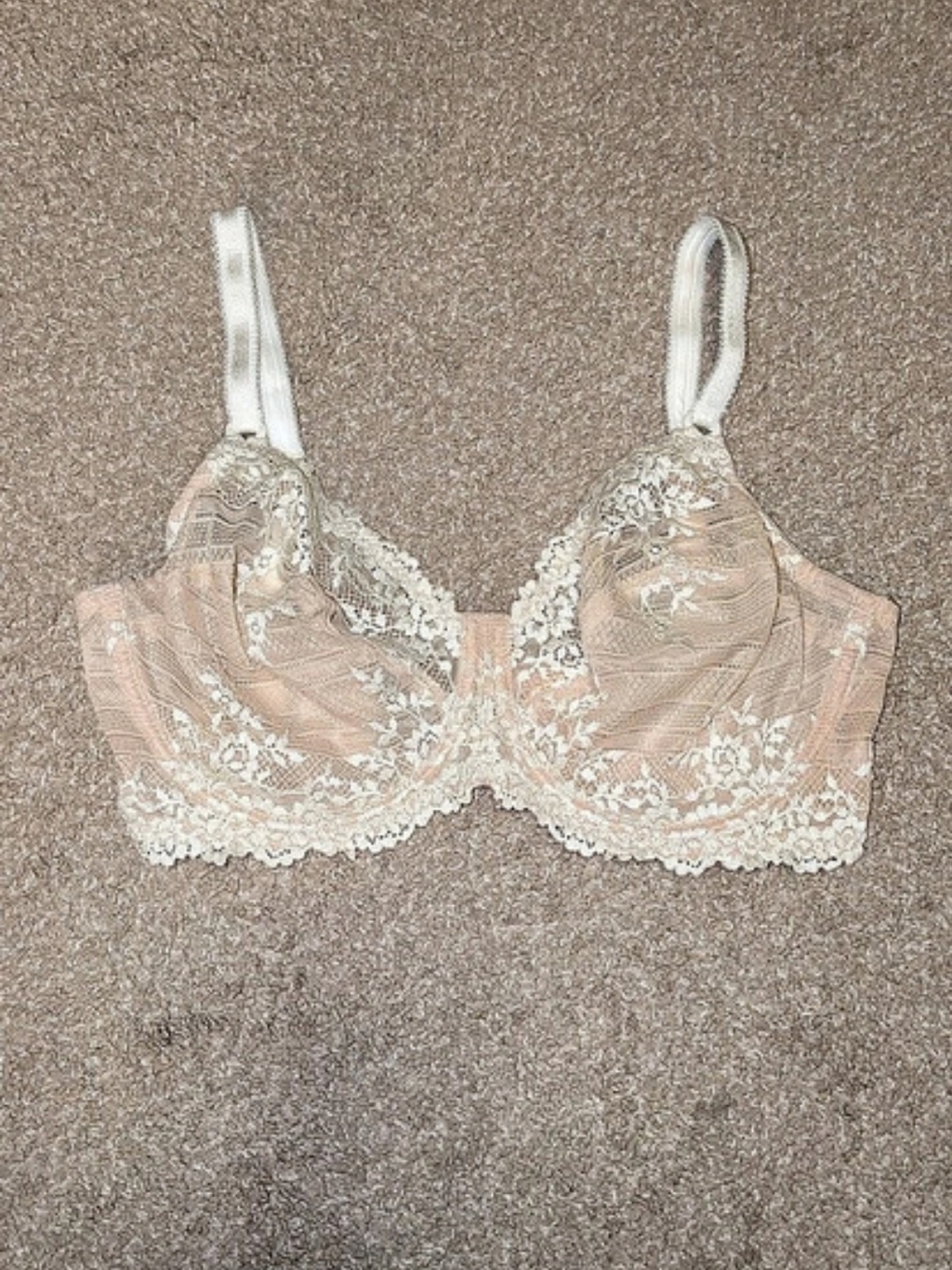 Wacoal Lace Perfection Lace Bra Beige Ivory US 36DDD